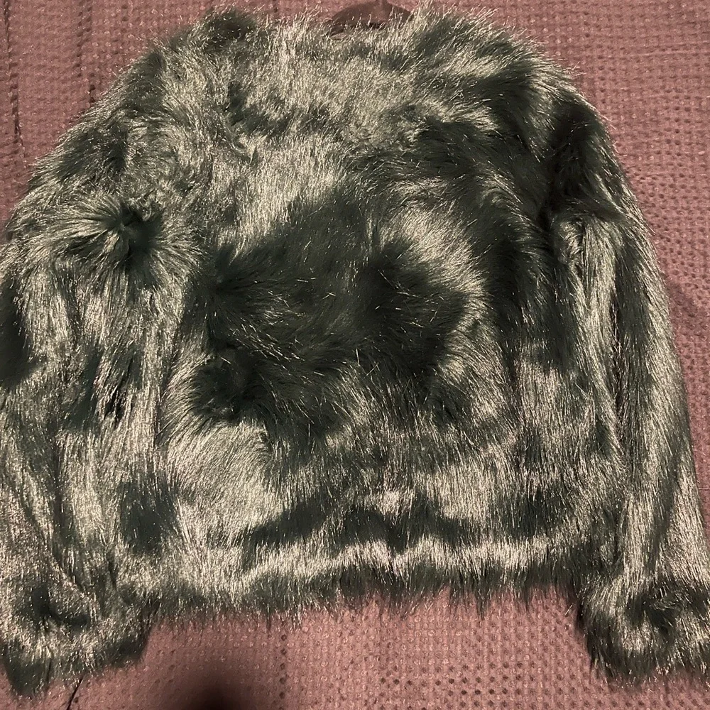 Emerald green faux fur - Picture 6 of 9